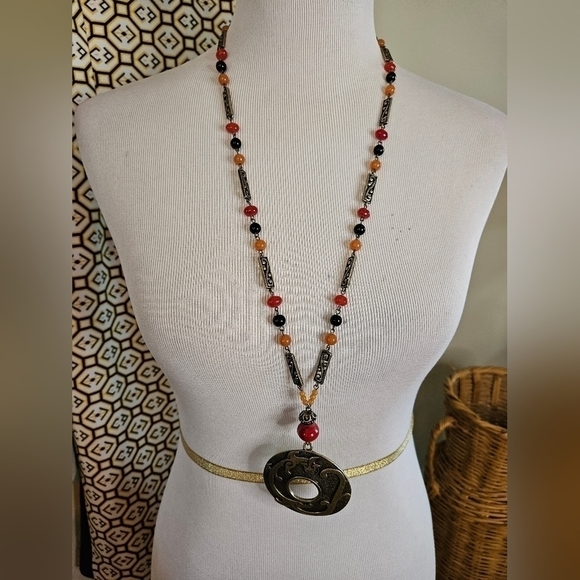 August Max jewelry 20 inch long beaded necklace. - Picture 8 of 12